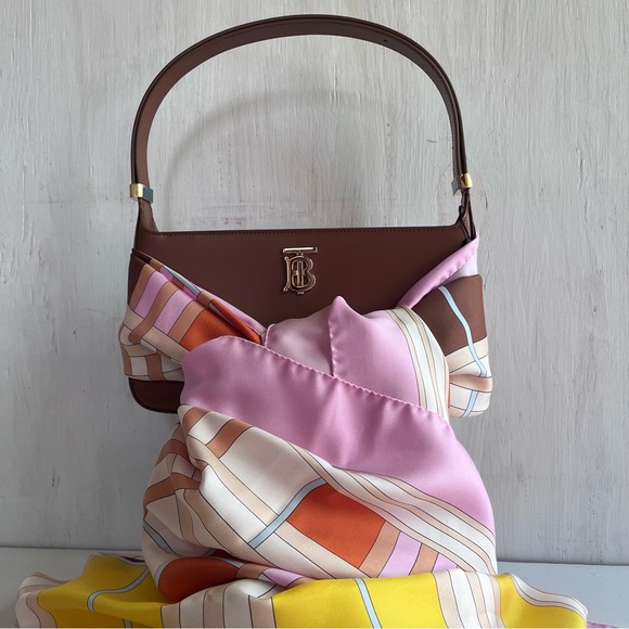 🔴SOLD🔴 BURBERRY Classic Bundle- TB Monogram Bag Tan & Check Pink Scarf - Picture 5 of 16